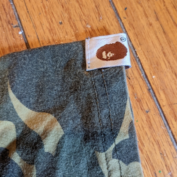 Vintage BAPE T Shirt - Picture 3 of 6